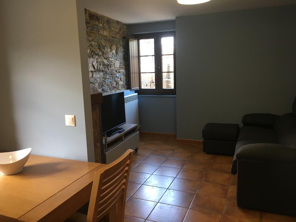 Apartamentos Carola San Tirso de Abres エクステリア 写真
