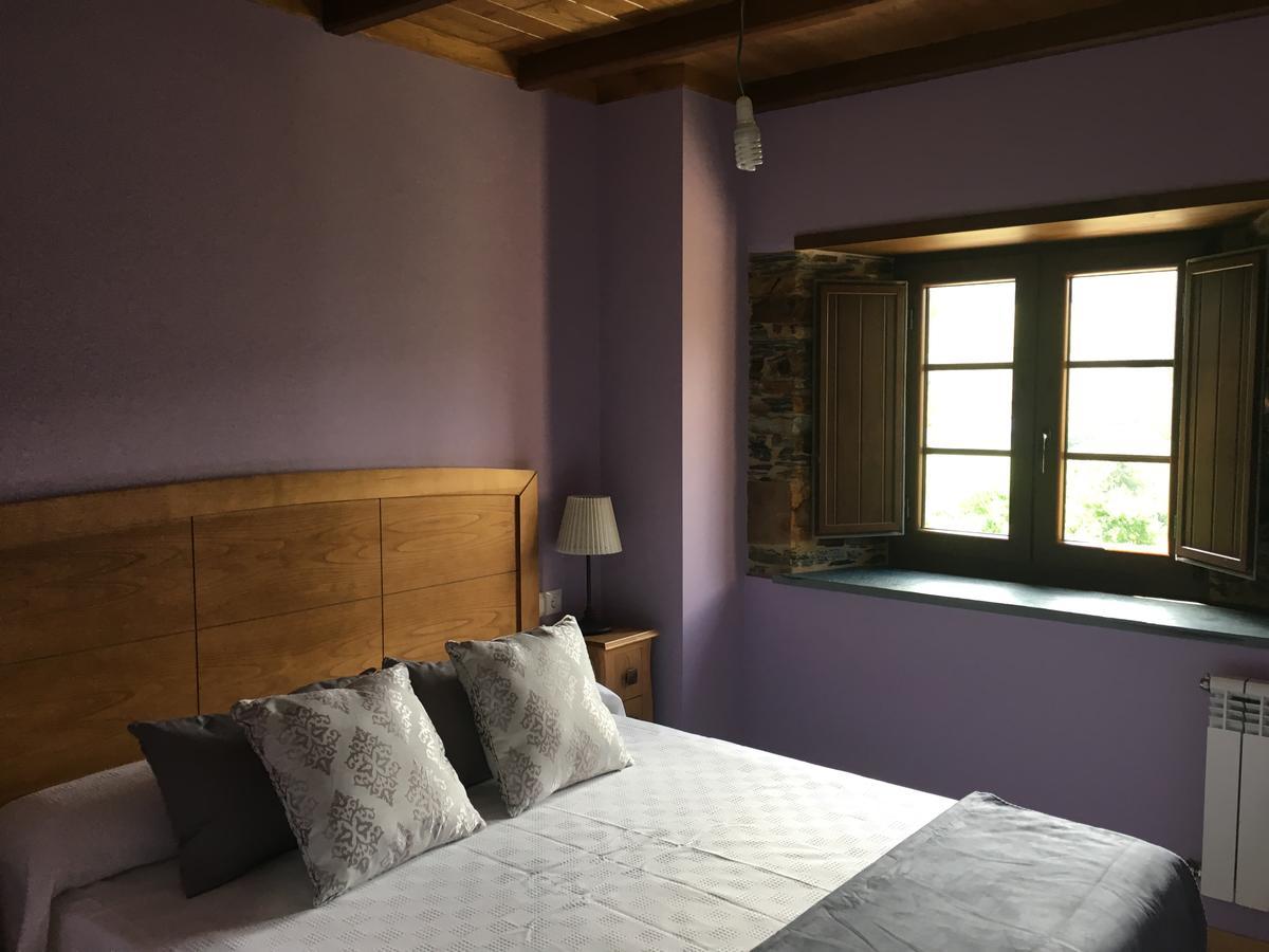 Apartamentos Carola San Tirso de Abres エクステリア 写真